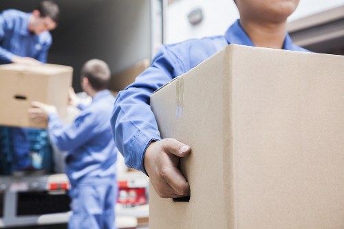 Man With Van Gipsyhill pricing explained with a moving van and household boxes