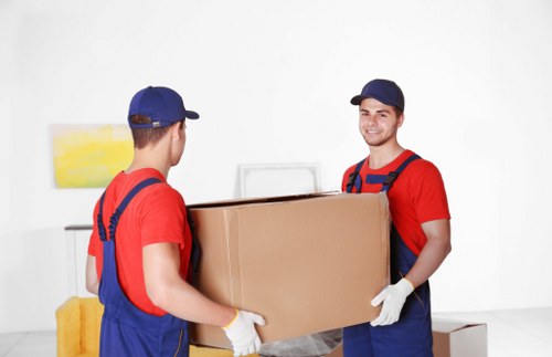 Local home moving team in Gipsy Hill planning a residential move