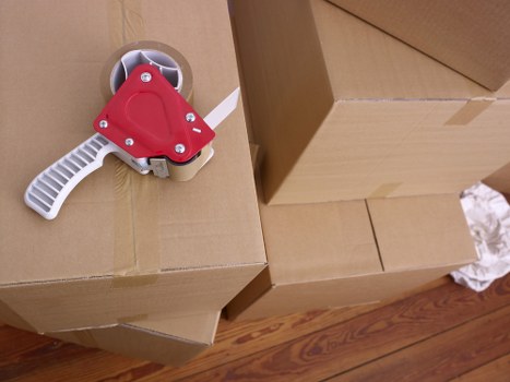 Risk-aware moving service planning in Gipsyhill with careful handling